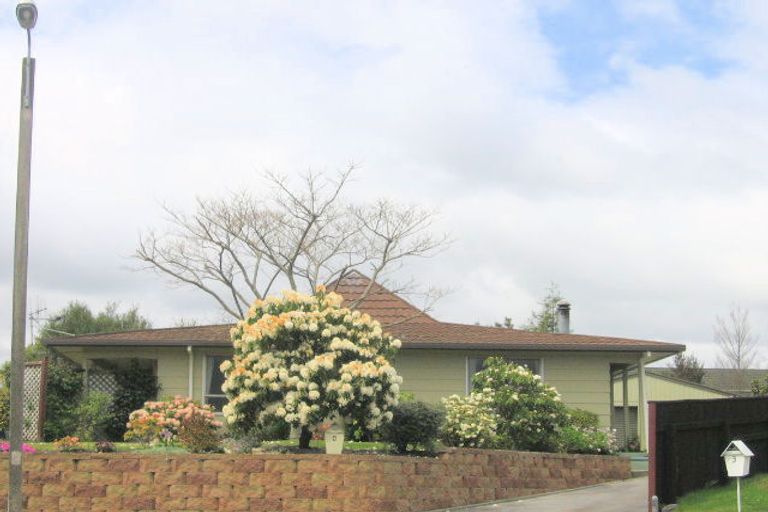 Photo of property in 4 Hampstead Place, Richmond Heights, Taupo, 3330