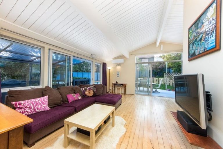 Photo of property in 60 Alton Avenue, Hillcrest, Auckland, 0627