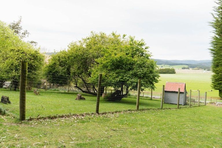 Photo of property in 108 Limeworks Road, Circle Hill, Milton, 9291