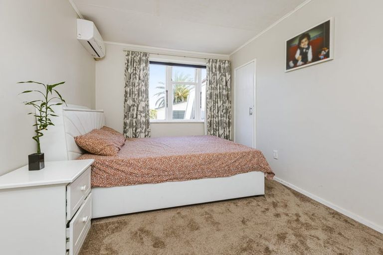 Photo of property in 37 Village Way, Ardmore, Papakura, 2582