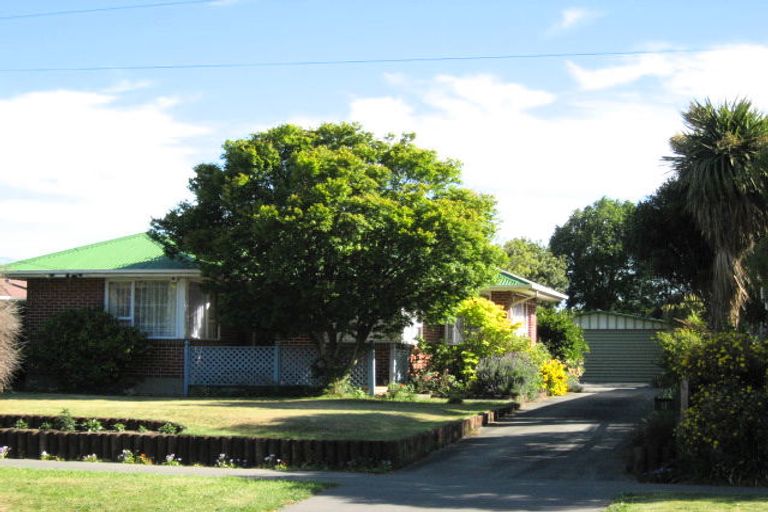 Photo of property in 11 Bevington Street, Avonhead, Christchurch, 8042