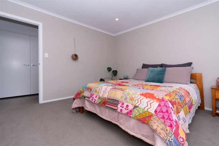 Photo of property in 6 Te Ariki Drive, Waitarere, Levin, 5510