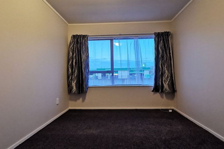 Photo of property in 1/320 Pakuranga Road, Pakuranga Heights, Auckland, 2010