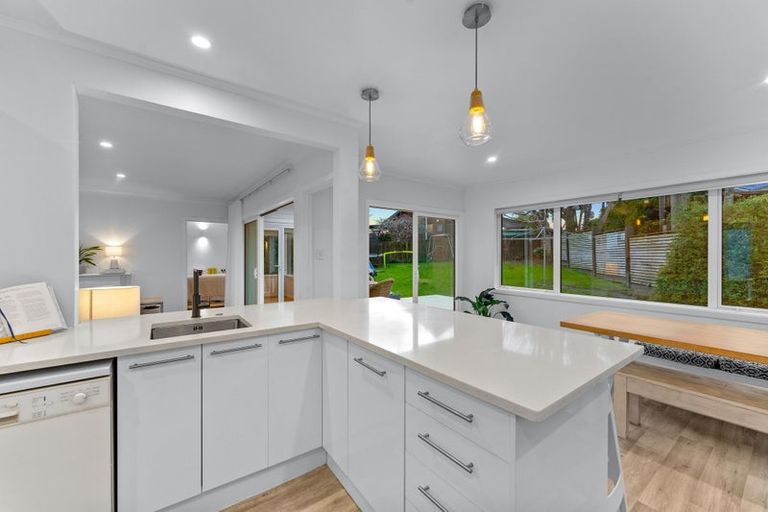 Photo of property in 37 Neptune Avenue, Beach Haven, Auckland, 0626
