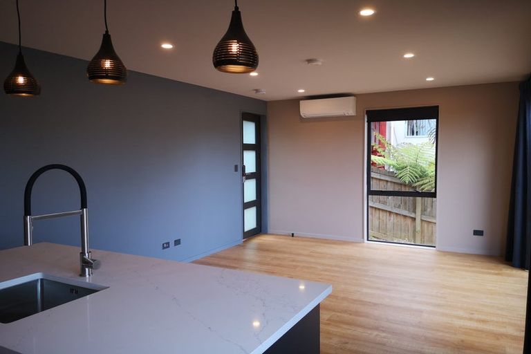 Photo of property in 44a Glen Vista Place, Bayview, Auckland, 0629