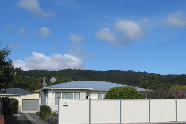 Photo of property in 302 Fergusson Drive, Heretaunga, Upper Hutt, 5018
