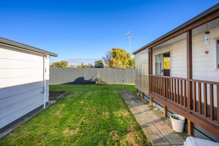 Photo of property in 44 Kaimanawa Street, Kelvin Grove, Palmerston North, 4414