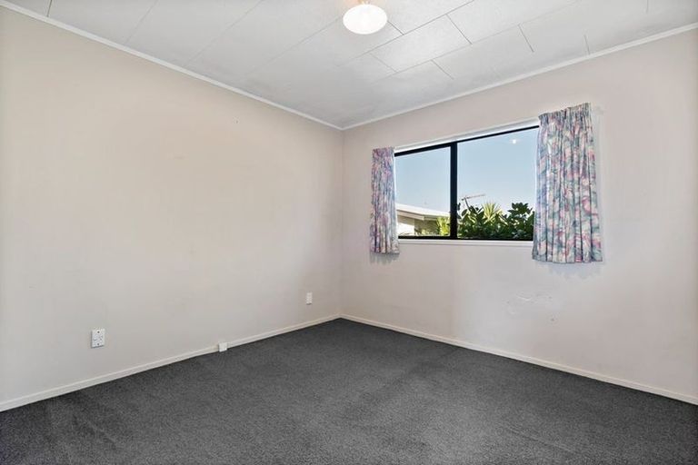 Photo of property in 183 Mahia Road, Wattle Downs, Auckland, 2103