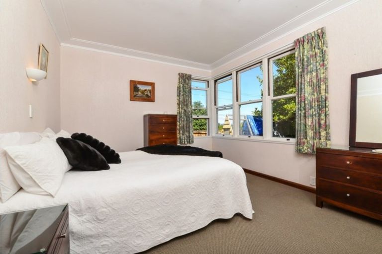 Photo of property in 1 Tarbett Road, Hillcrest, Hamilton, 3216