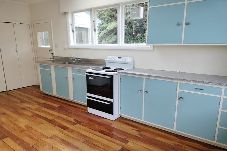 Photo of property in 57 Bedford Street, Northland, Wellington, 6012