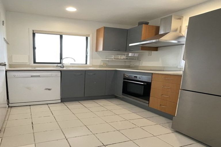 Photo of property in 2126/10 John Jennings Drive, Oteha, Auckland, 0632