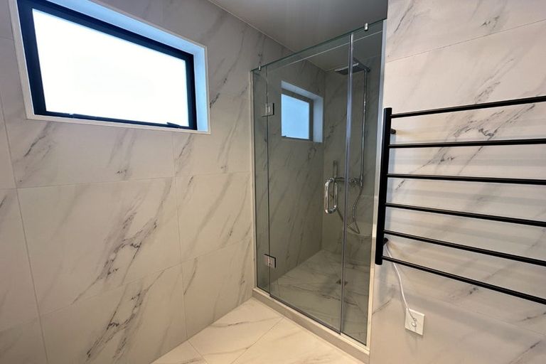 Photo of property in 15b Poruru Close, Papakura, 2110