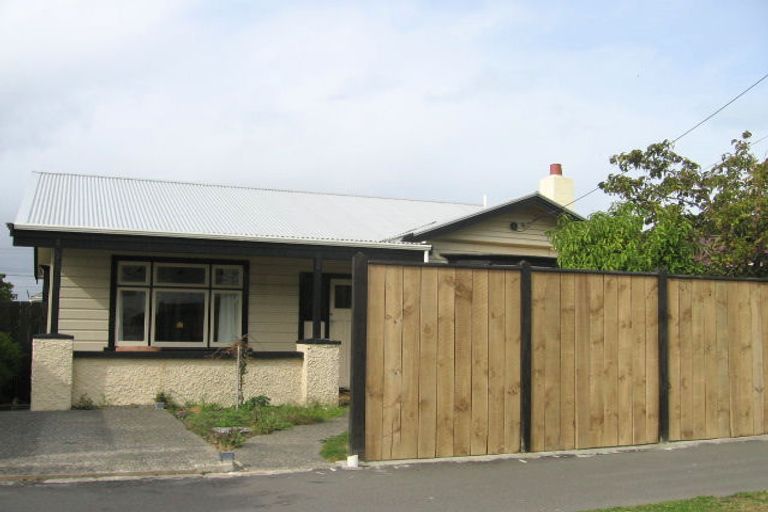 Photo of property in 40 Palm Avenue, Lyall Bay, Wellington, 6022