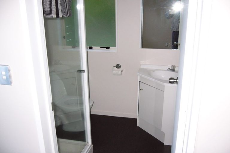 Photo of property in 2/108 Verran Road, Birkdale, Auckland, 0626