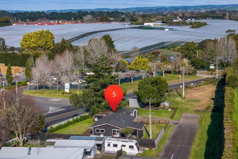 Photo of property in 37 Sutton Road, Te Horo, Otaki, 5582