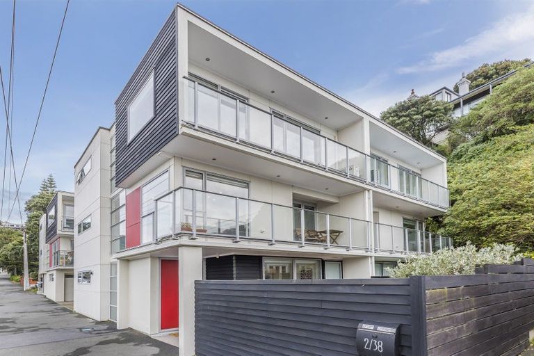 Photo of property in 1/38 Ferry Street, Seatoun, Wellington, 6022