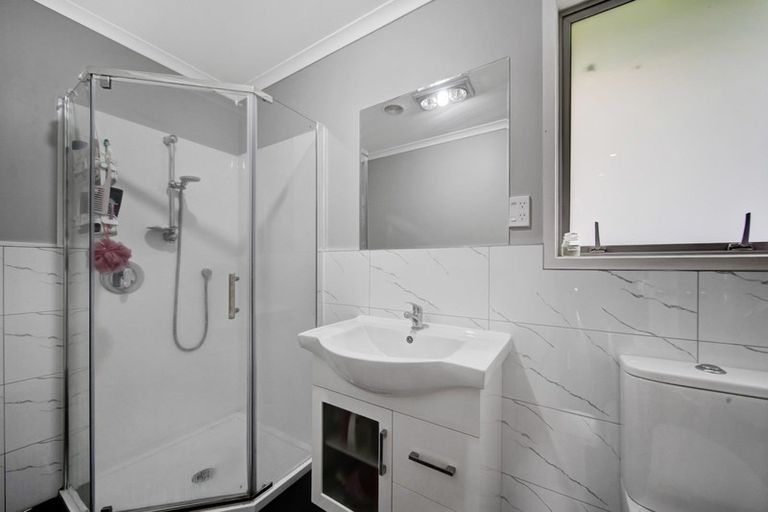 Photo of property in 8 Garrett Drive, Whalers Gate, New Plymouth, 4310