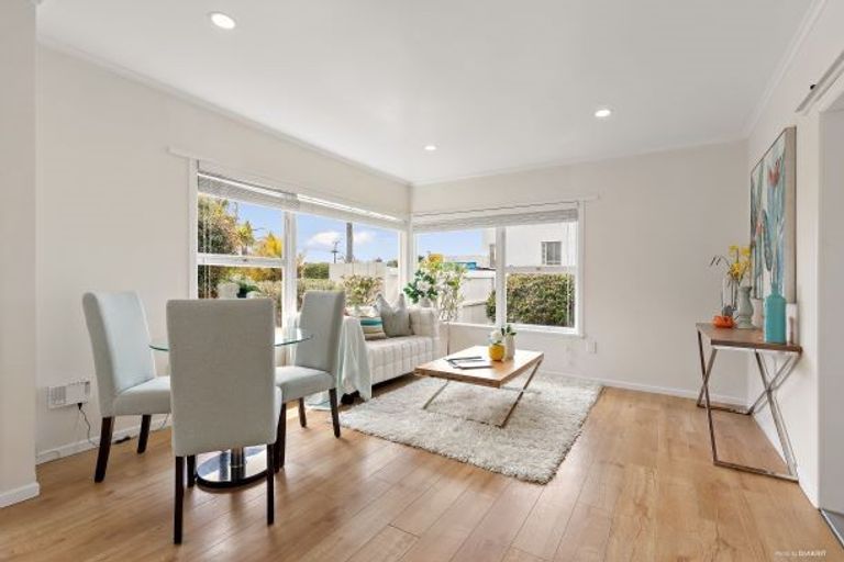 Photo of property in 1/51 Jutland Road, Hauraki, Auckland, 0622