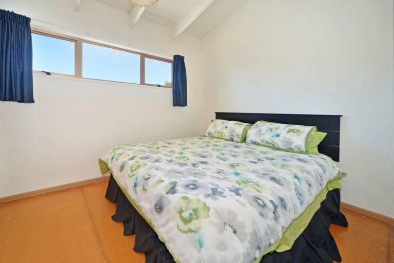 Photo of property in 52 Blue Pacific Parade, Riversdale Beach, Masterton, 5872
