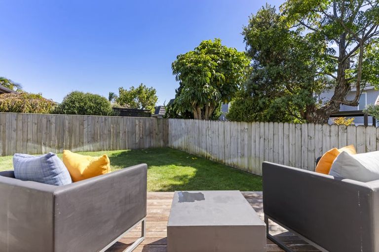 Photo of property in 18 Indus Place, Half Moon Bay, Auckland, 2012