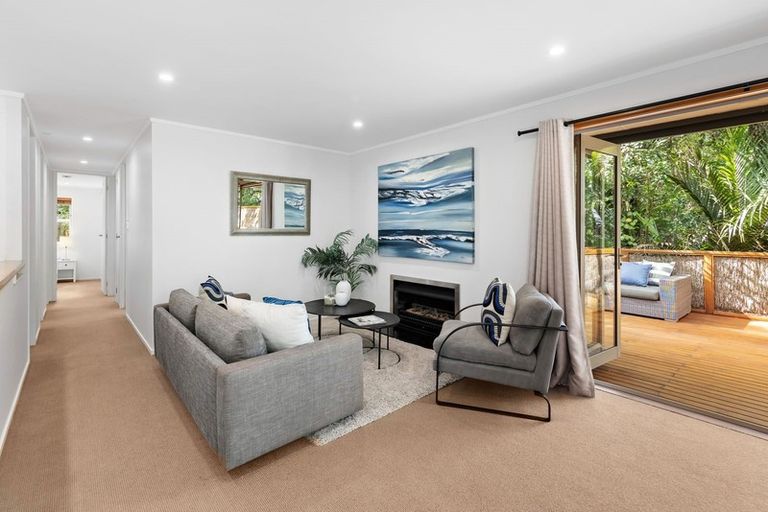 Photo of property in 47 Wood Bay Road, Titirangi, Auckland, 0604