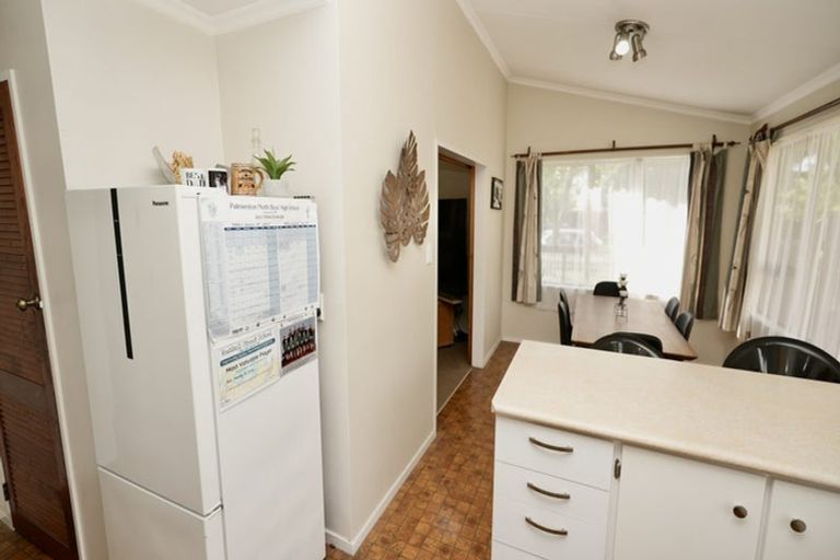 Photo of property in 62 Acacia Street, Kelvin Grove, Palmerston North, 4414