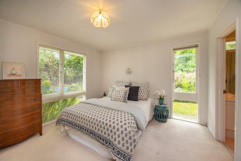 Photo of property in 17 Chilton Grove, Hokowhitu, Palmerston North, 4410