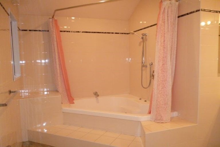 Photo of property in 427 Marine Parade, Napier South, Napier, 4110