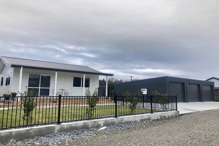 Photo of property in 5 Pine Tree Road, Kaniere, Hokitika, 7811