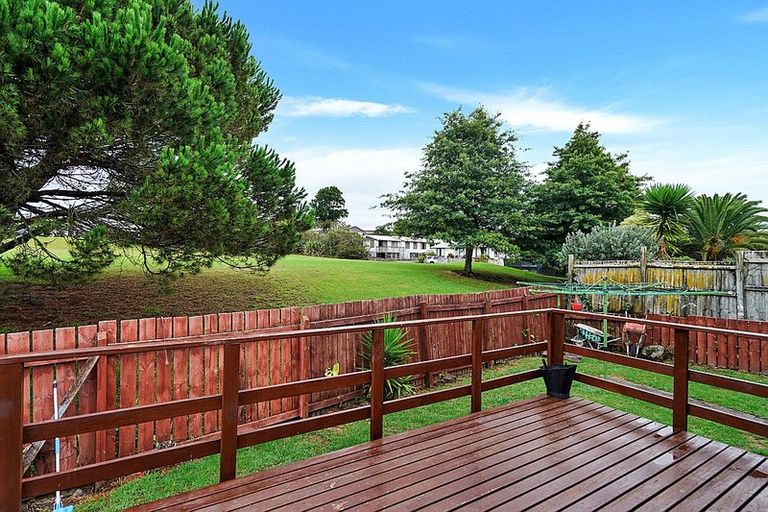 Photo of property in 1/20 Mile Place, Henderson, Auckland, 0612