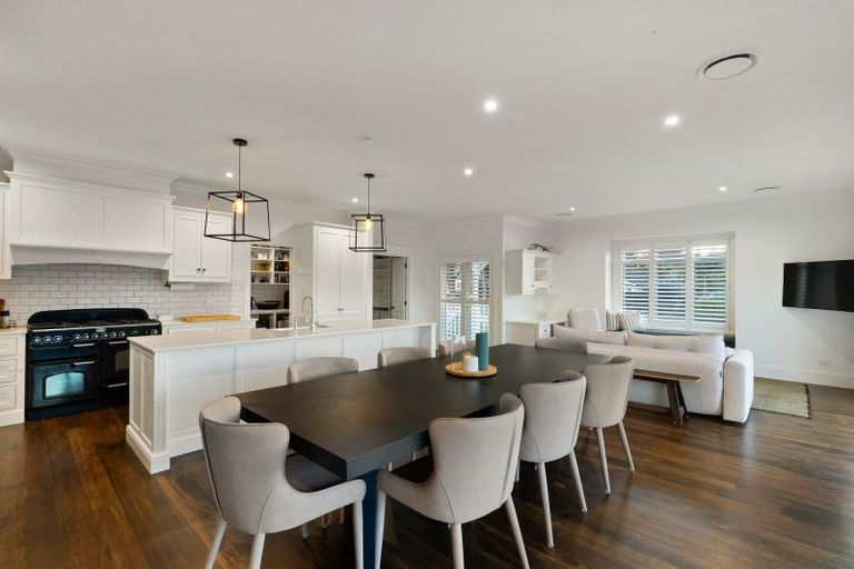 Photo of property in 7 George Street, Riverhead, 0820