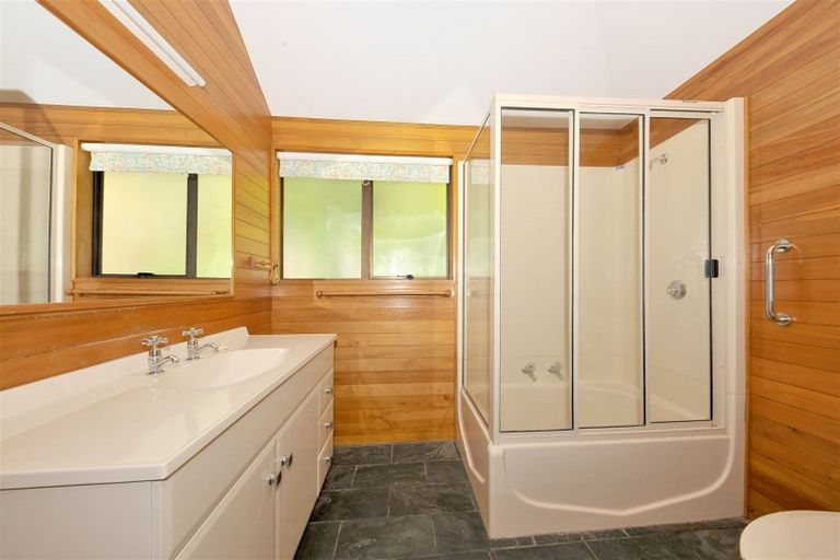 Photo of property in 17 Heybridge Lane, Hillsborough, Christchurch, 8022