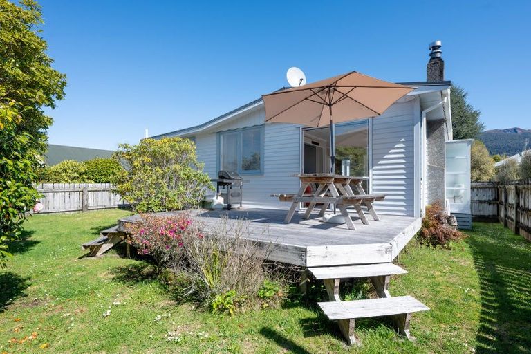 Photo of property in 15 Kutai Street, Turangi, 3334