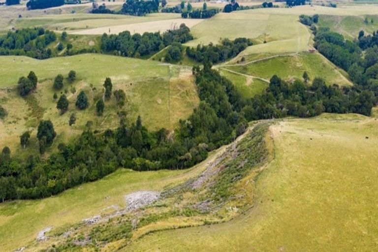 Photo of property in No 2 Line, Okoia, Wanganui, 4572