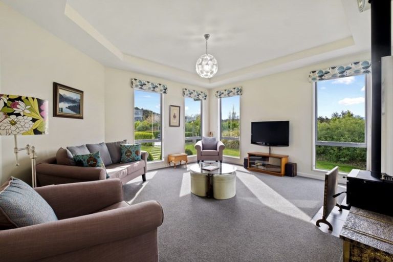 Photo of property in 1 Hardie Place, Albert Town, Wanaka, 9305