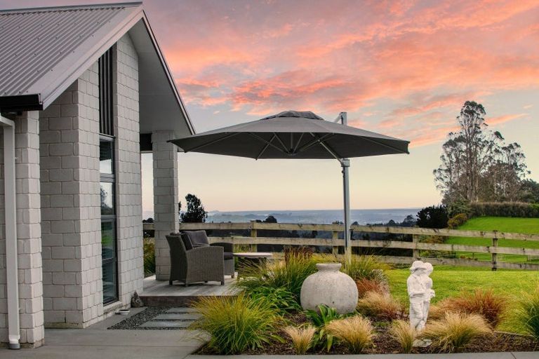 Photo of property in 9 Betty May Drive, Pyes Pa, Tauranga, 3173