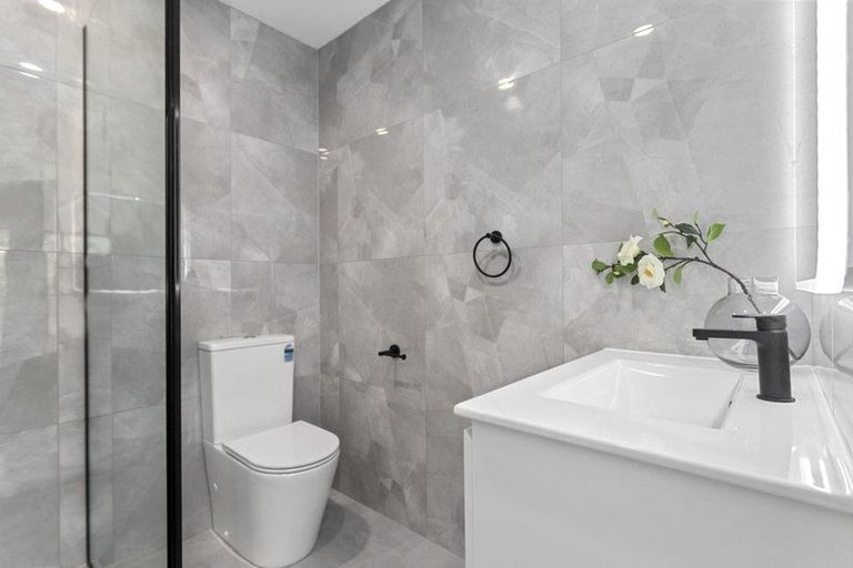 Photo of property in 7c Mildmay Road, Henderson, Auckland, 0610