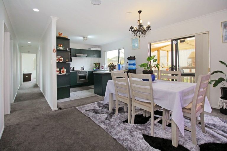 Photo of property in 6 Chayward Place, Mangere, Auckland, 2022
