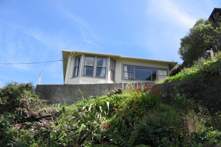 Photo of property in 16 Highbury Road, Highbury, Wellington, 6012