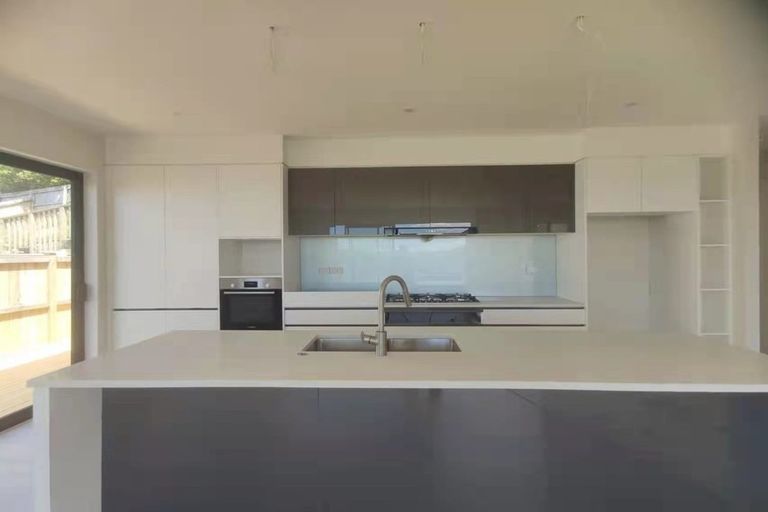 Photo of property in 15c Living Stream Road, Albany Heights, Auckland, 0632