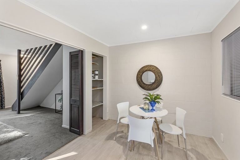 Photo of property in 85a Mulberry Street, Normandale, Lower Hutt, 5010