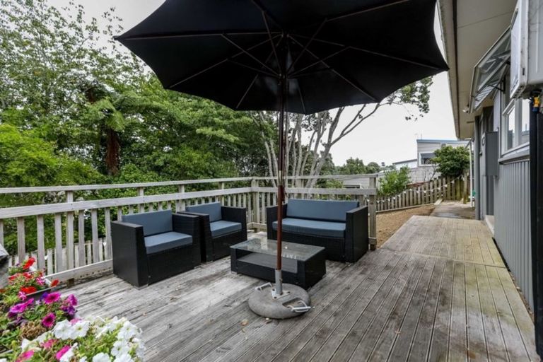 Photo of property in 8a Elm Grove, Westown, New Plymouth, 4310