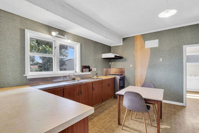 Photo of property in 202 Botanical Road, Takaro, Palmerston North, 4412