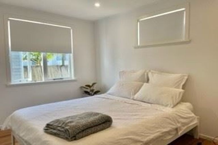 Photo of property in 29 Sylvan Crescent, Te Atatu South, Auckland, 0610