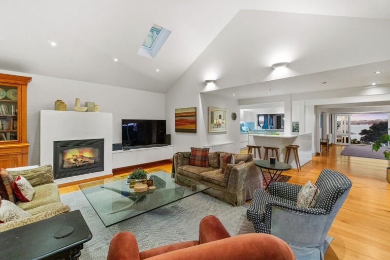 Photo of property in 11 King Edward Parade, Devonport, Auckland, 0624