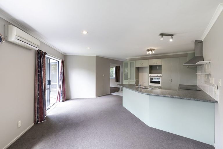 Photo of property in 13 Jeffery Reeve Crescent, Ranui, Auckland, 0612