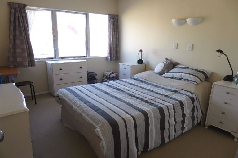 Photo of property in Melksham Towers, 203/131 Brougham Street, Mount Victoria, Wellington, 6011