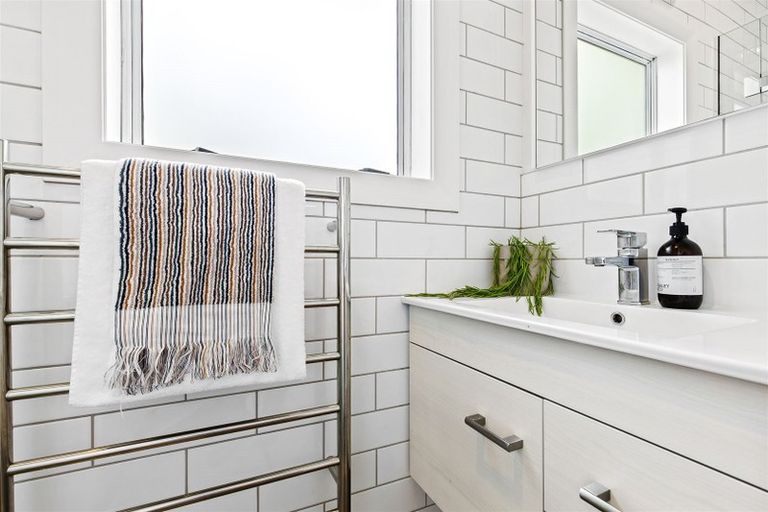 Photo of property in 126 Knowles Street, St Albans, Christchurch, 8052