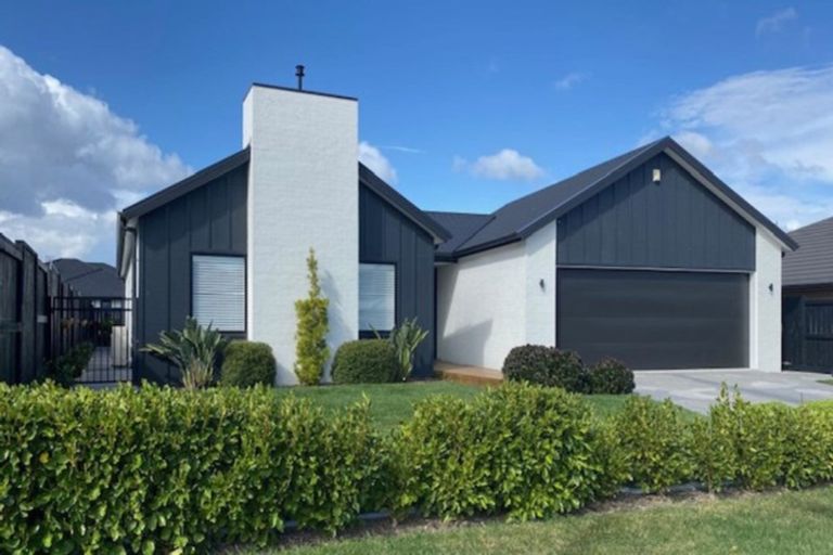 Photo of property in 19 Glaisdale Crescent, Flagstaff, Hamilton, 3210