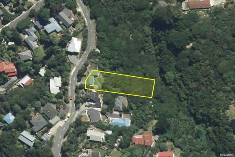 Photo of property in 1 Kahu Road, Paremata, Porirua, 5024